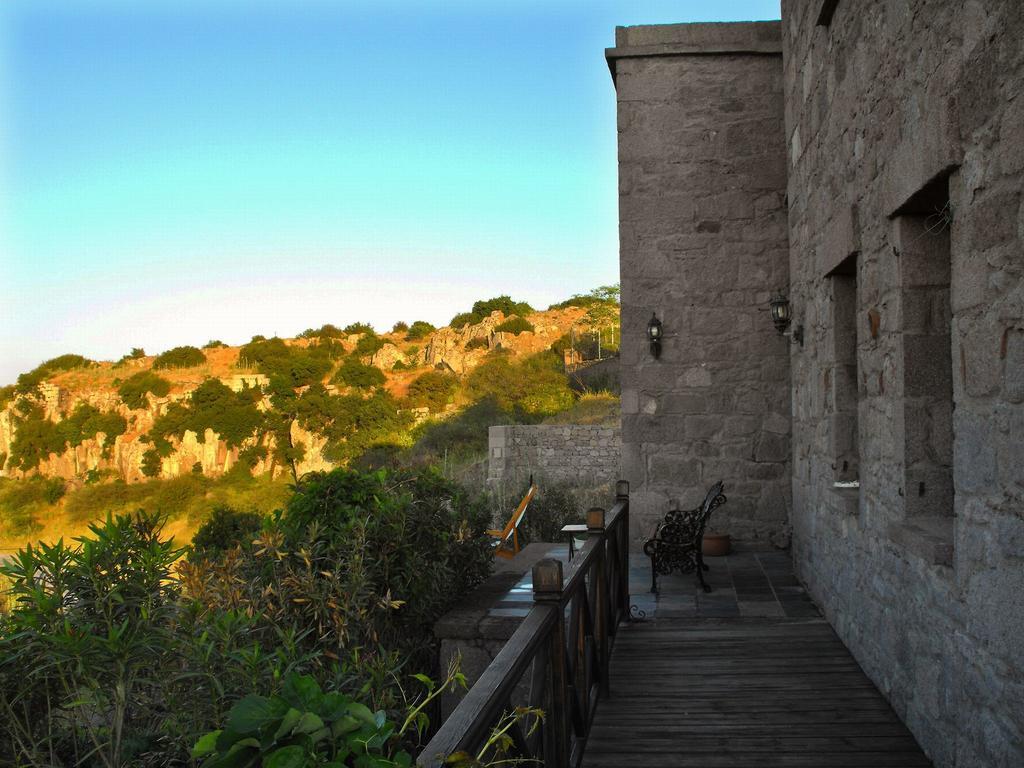 Assos Alarga Hotel Buitenkant foto